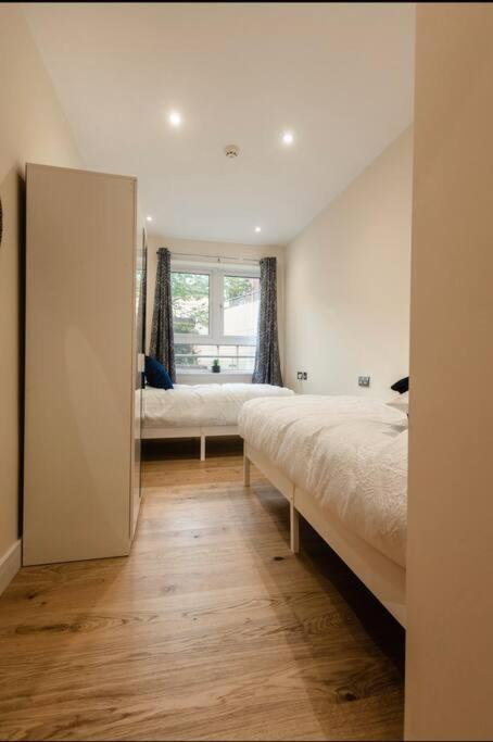 Ocean - 2 Bed Flat Sleeps 6 With Gym Access Apartment เซาธ์แธมป์ตัน ภายนอก รูปภาพ